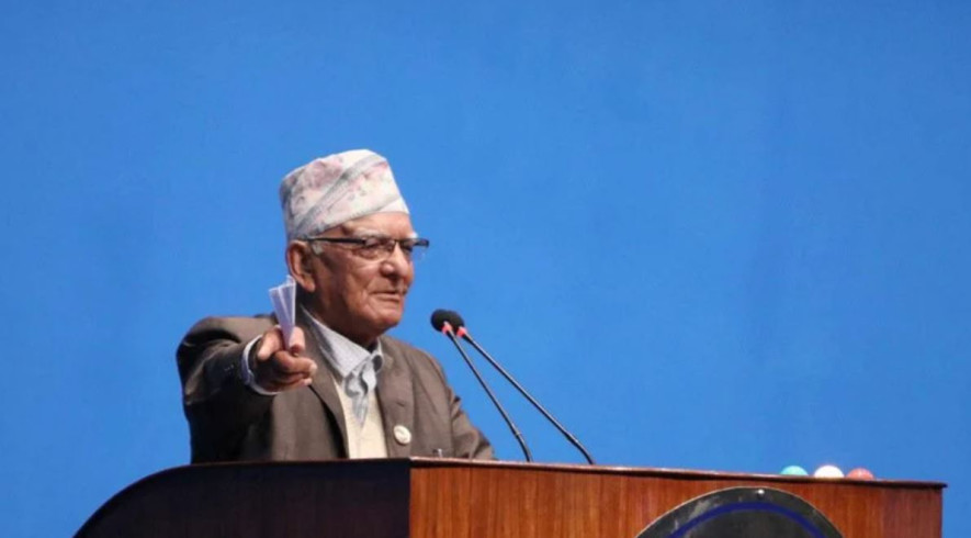 सुनचोर र सहकारी चोरलाई विश्वासको मत नदिने चित्रबहादुरको घोषणा
